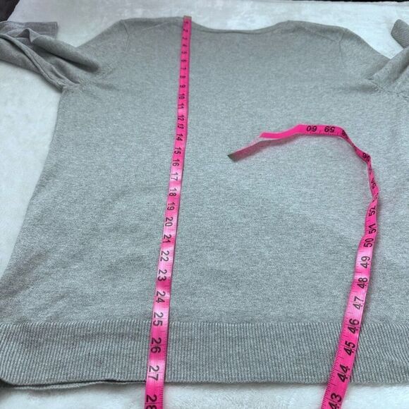 Amazon Women's XL Heart Print V-Neck Pullover Sweater Gray Black Casual Pullover - Picture 9 of 9